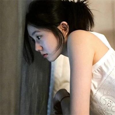 面对我